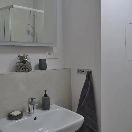 Urban - Free Parking, Energy, Modern Style *